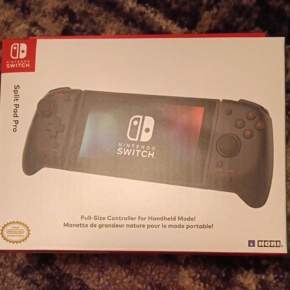 Nintendo Switch Split Pad Pro - Black and Red